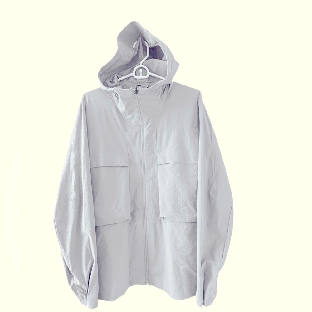 Lululemon M’s Sz L Stretch Cargo Jacket in
Chambray Blue. Like New condition. - Picture 6 of 8